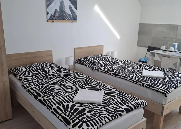 Amália Piest'any
